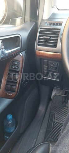 Toyota Land Cruiser Prado-10