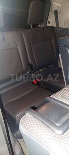 Toyota Land Cruiser Prado-13