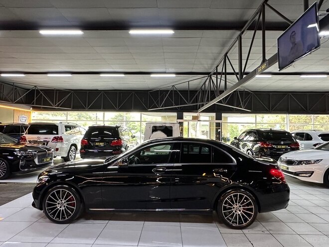 Mercedes C 300-9