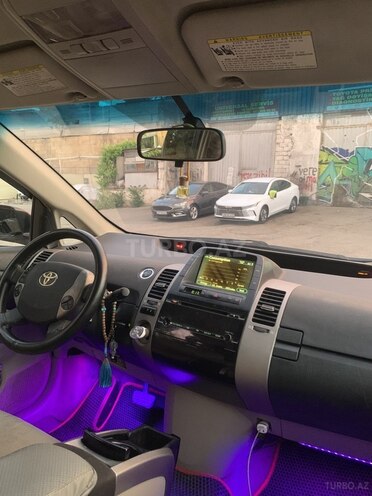 Toyota Prius-11