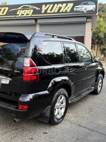 Toyota Land Cruiser Prado-5