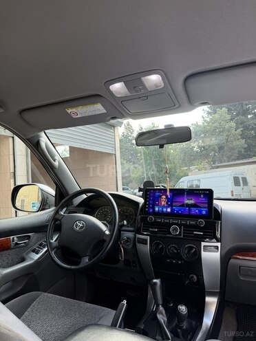 Toyota Land Cruiser Prado-7