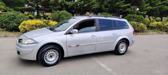 Renault Megane-6