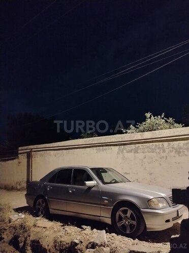 Mercedes C 230-7