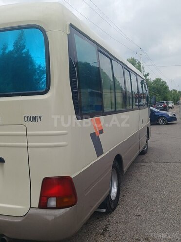 Hyundai County-2