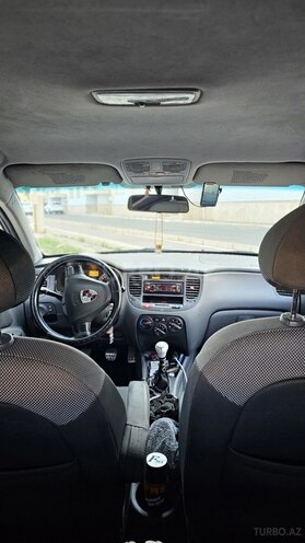 Kia Rio-3