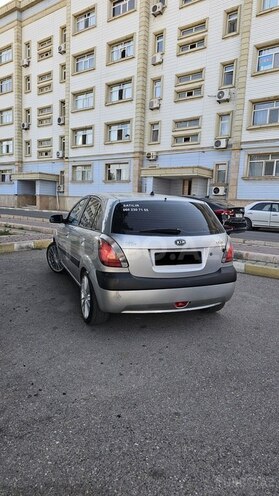 Kia Rio-5