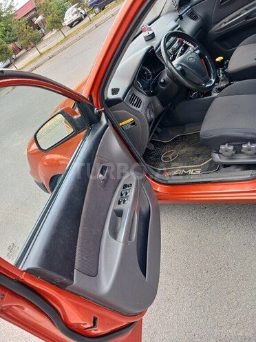 Kia Rio-4