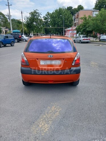 Kia Rio-11