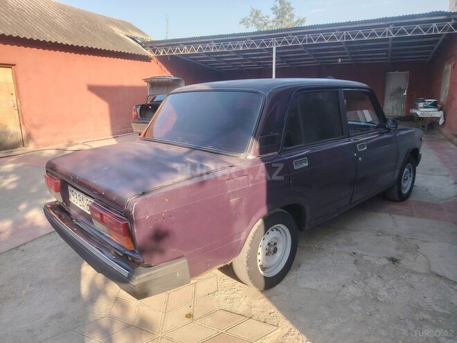 LADA (VAZ) 2107-15