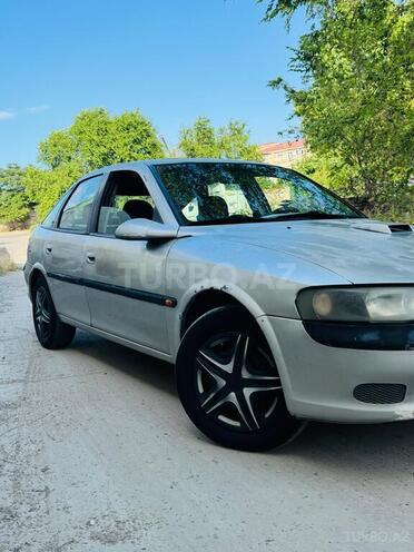 Opel Vectra-10