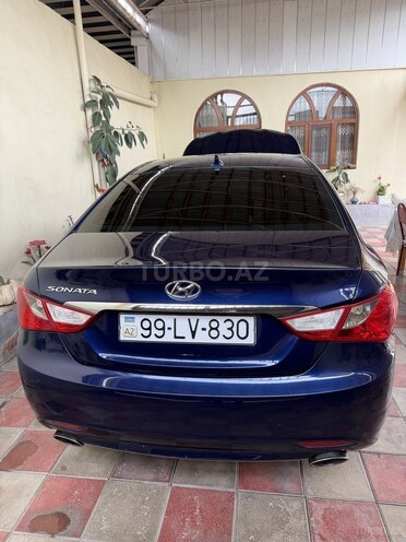 Hyundai Sonata-2