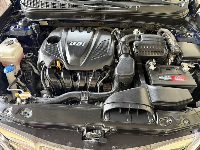 Hyundai Sonata-4