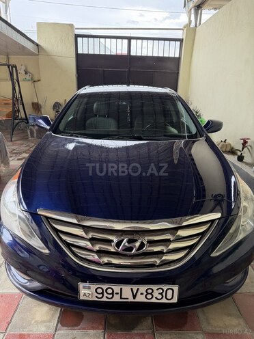 Hyundai Sonata-1