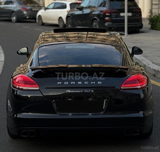 Porsche Panamera GTS-13