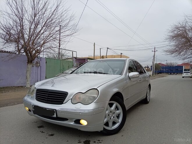 Mercedes C 240-1