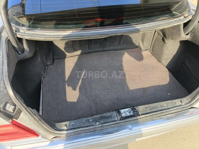Mercedes E 200-9