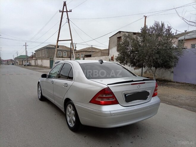 Mercedes C 240-12