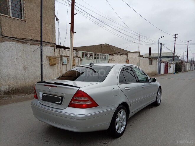 Mercedes C 240-13