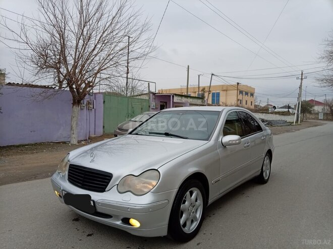 Mercedes C 240-17