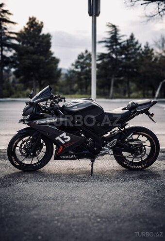 Yamaha R15-4