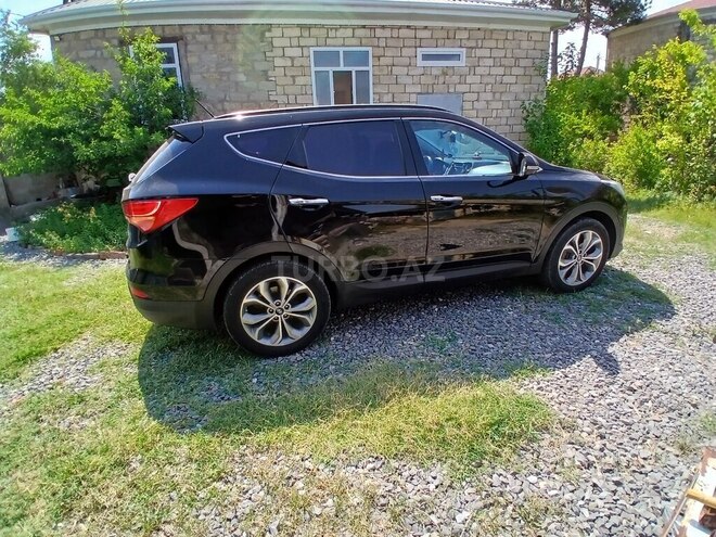 Hyundai Santa Fe-5