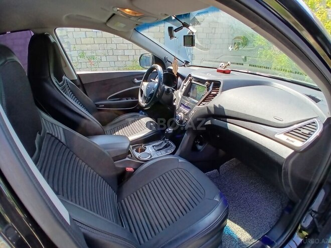 Hyundai Santa Fe-18