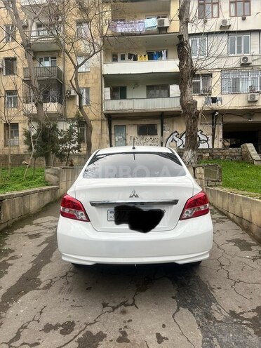 Mitsubishi Mirage-6