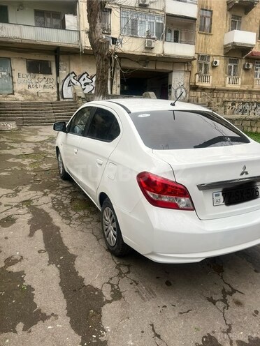 Mitsubishi Mirage-9