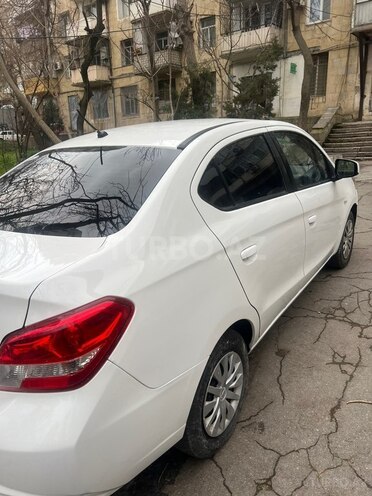 Mitsubishi Mirage-10