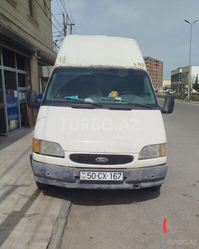 Ford Transit-3