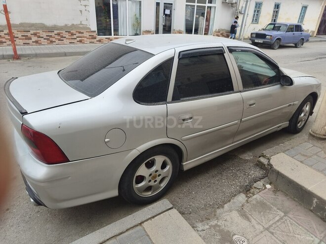 Opel Vectra-5