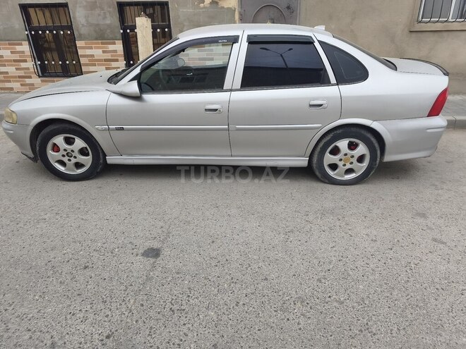 Opel Vectra-3