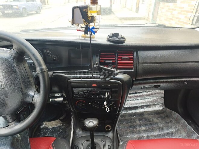 Opel Vectra-7