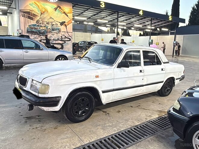 GAZ 3110 "Volga"-3