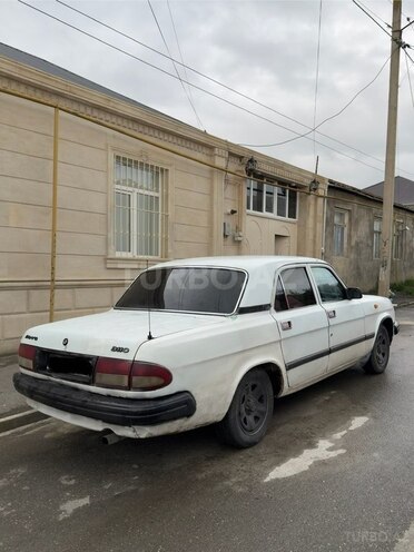 GAZ 3110 "Volga"-4