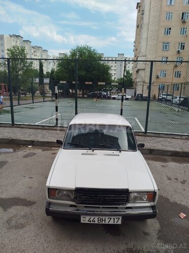 LADA (VAZ) 2107-2