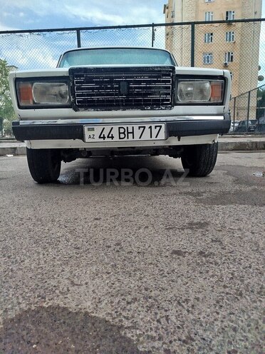 LADA (VAZ) 2107-1