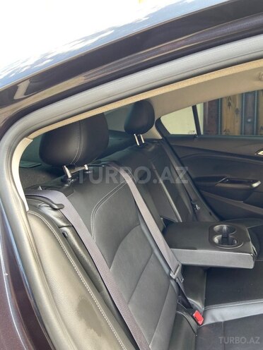 Chevrolet Cruze-9