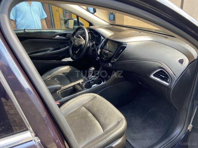 Chevrolet Cruze-6