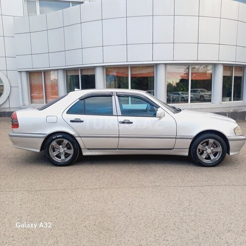 Mercedes C 200-9