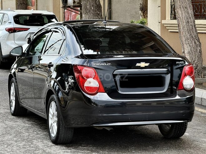 Chevrolet Aveo-6