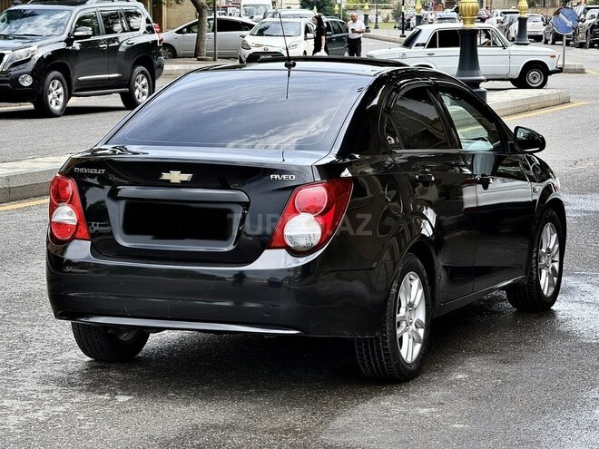 Chevrolet Aveo-7