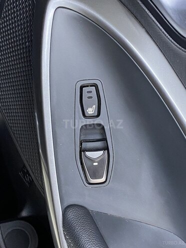 Hyundai Santa Fe-22