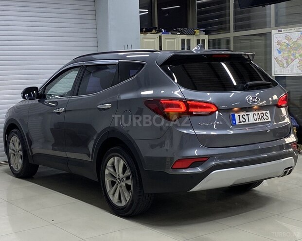 Hyundai Santa Fe-10