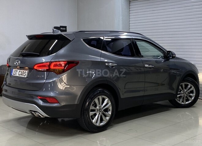 Hyundai Santa Fe-13