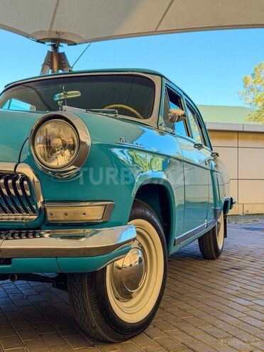 GAZ 21 "Volga"-4