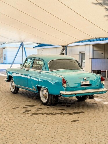 GAZ 21 "Volga"-9
