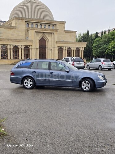 Mercedes E 220-4