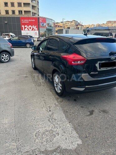 Ford Focus-7